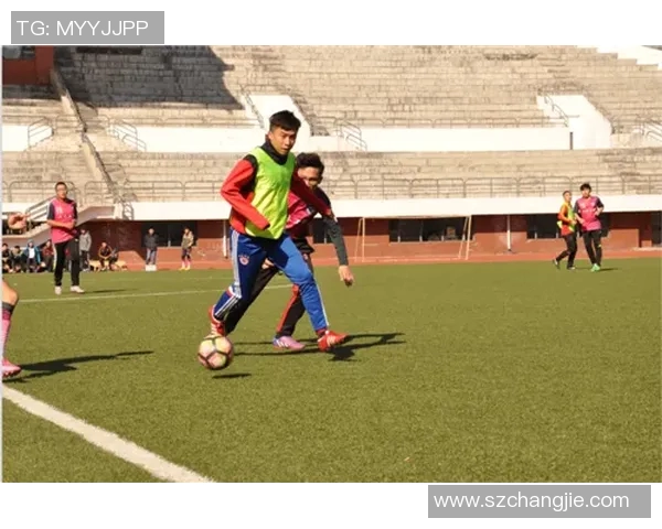 名古屋鲸与神户的激烈对决展现足球魅力与团队精神